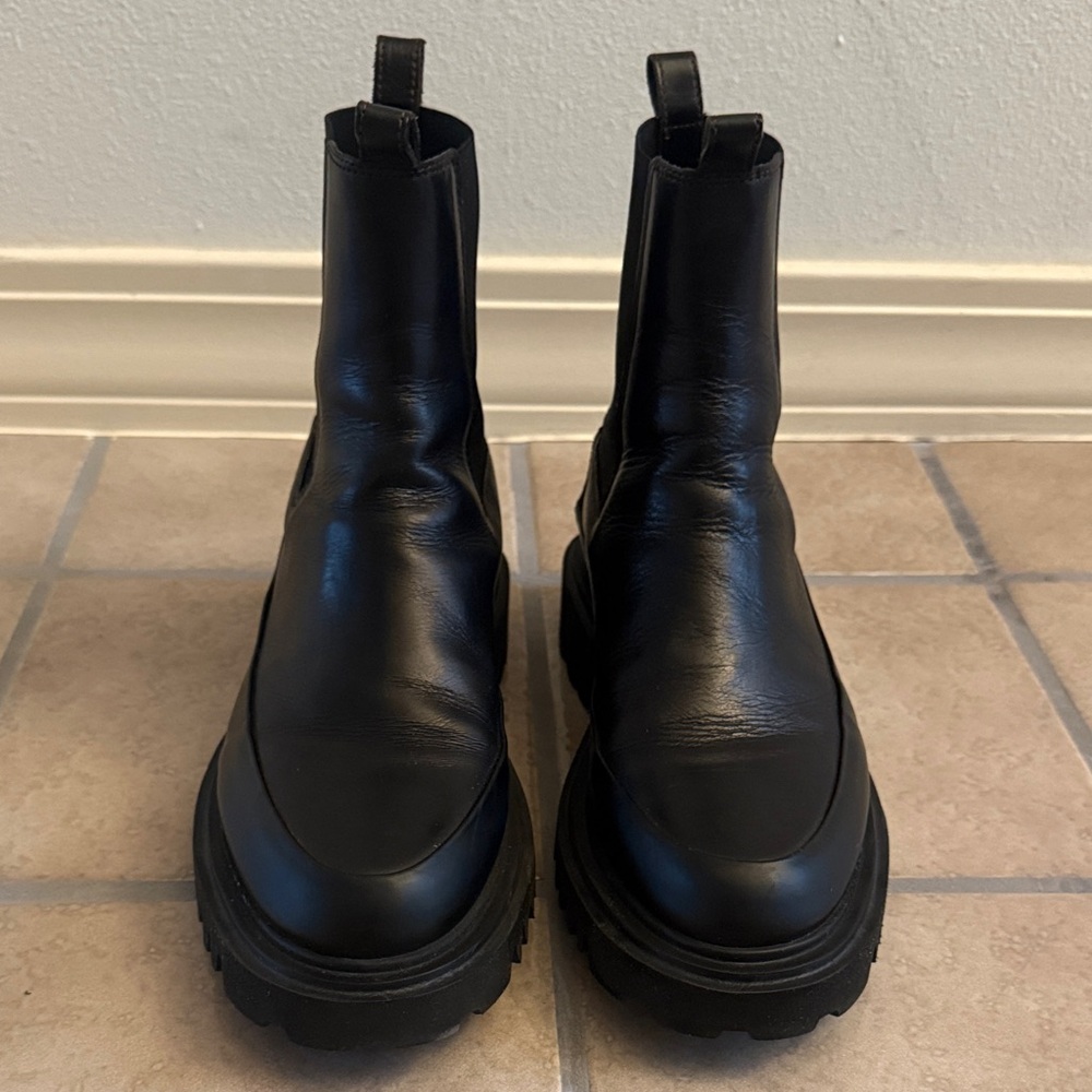 Harlee Lug Sole Chelsea Boot
